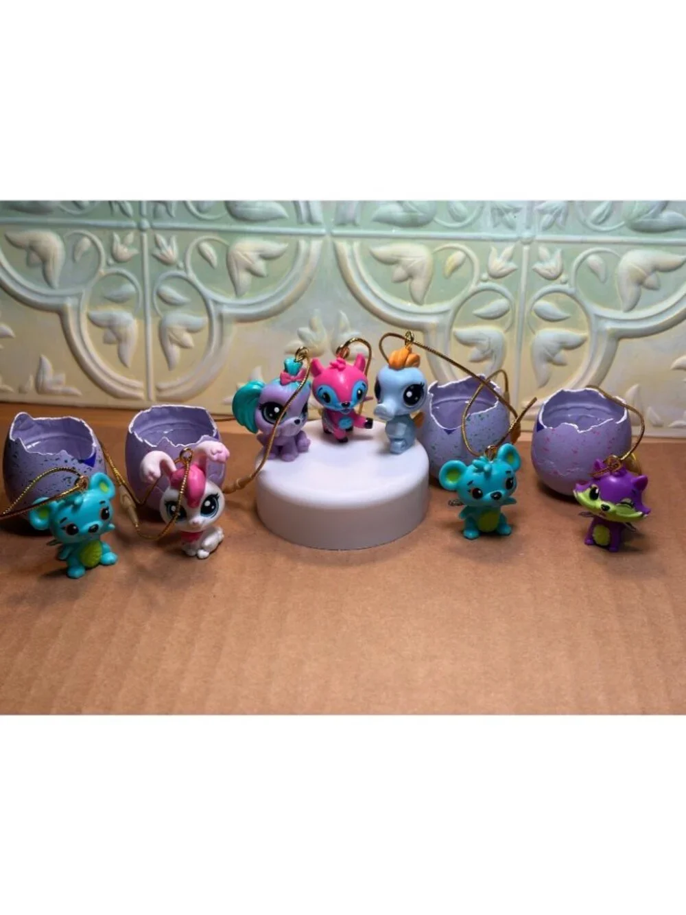 7pc Hatchimals Mini Figures Collectible Set W/ Golden String & Eggshell U69a